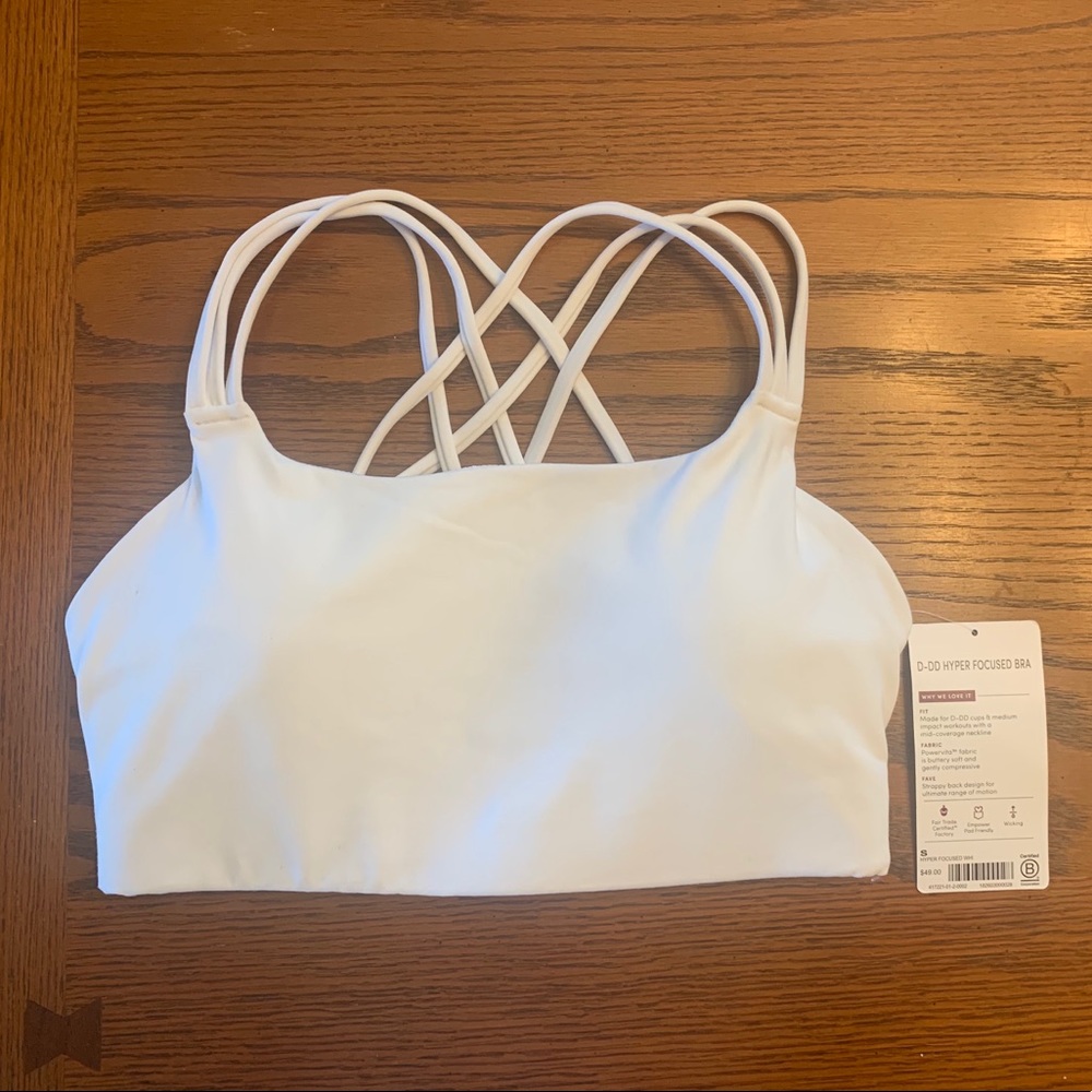 NWT Athleta Hyper-Focused Bra D/DD, white, Small